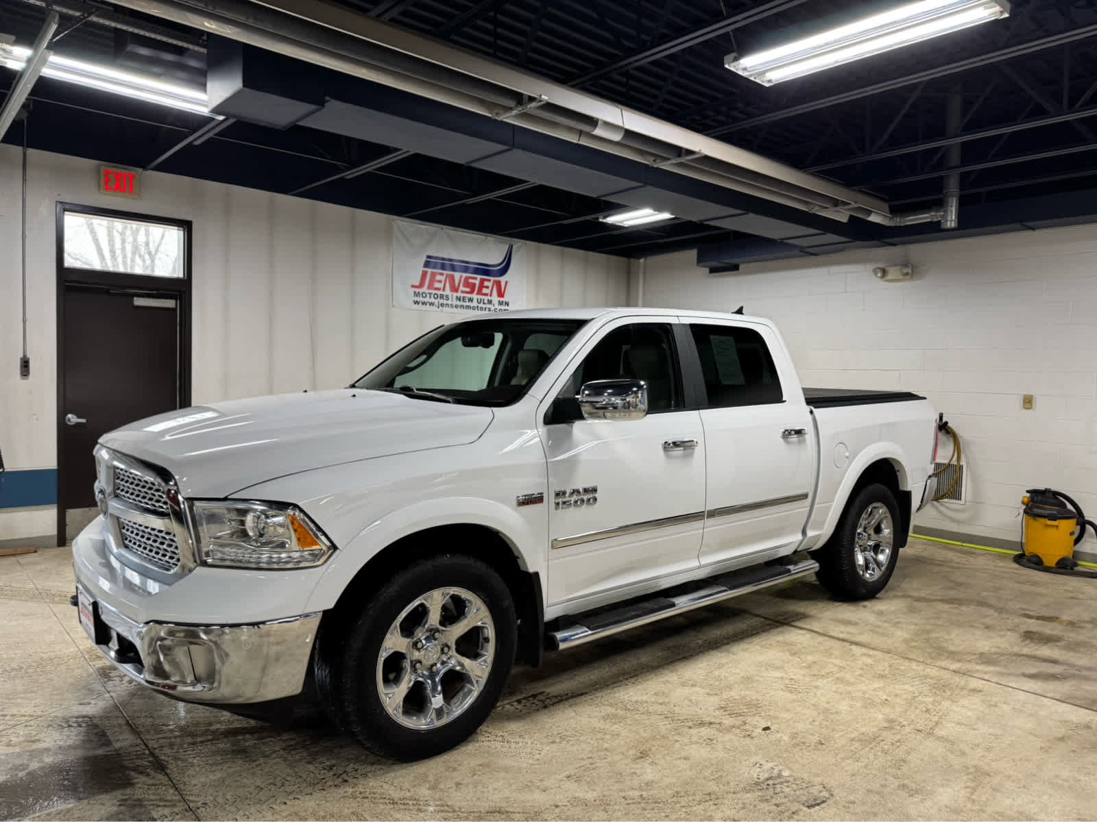 Used 2017 RAM 1500 Laramie w/ Convenience Group image 1