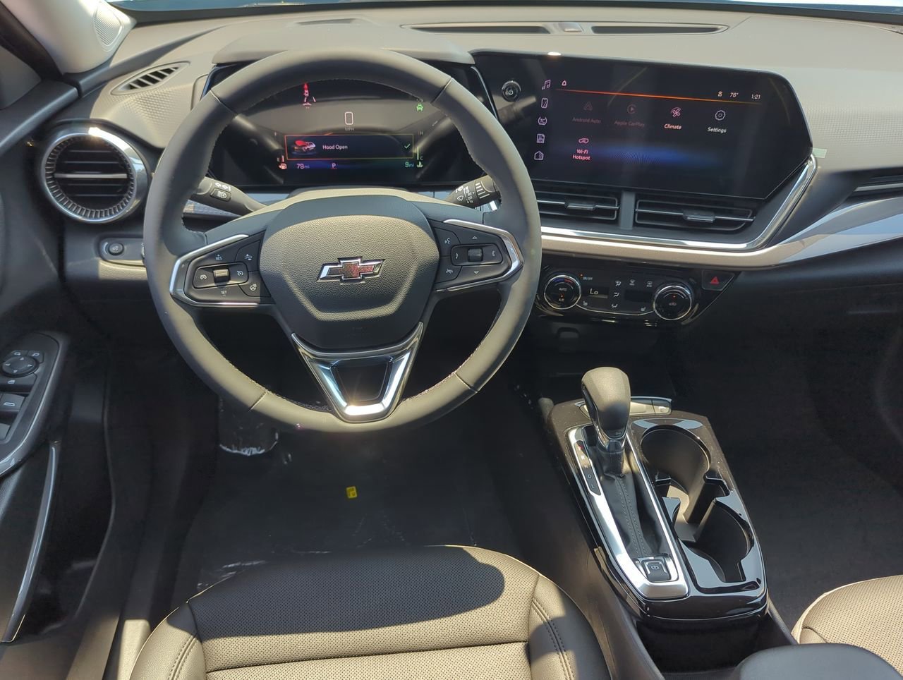 New 2025 Chevrolet Trax ACTIV w/ Driver Confidence Package image 20