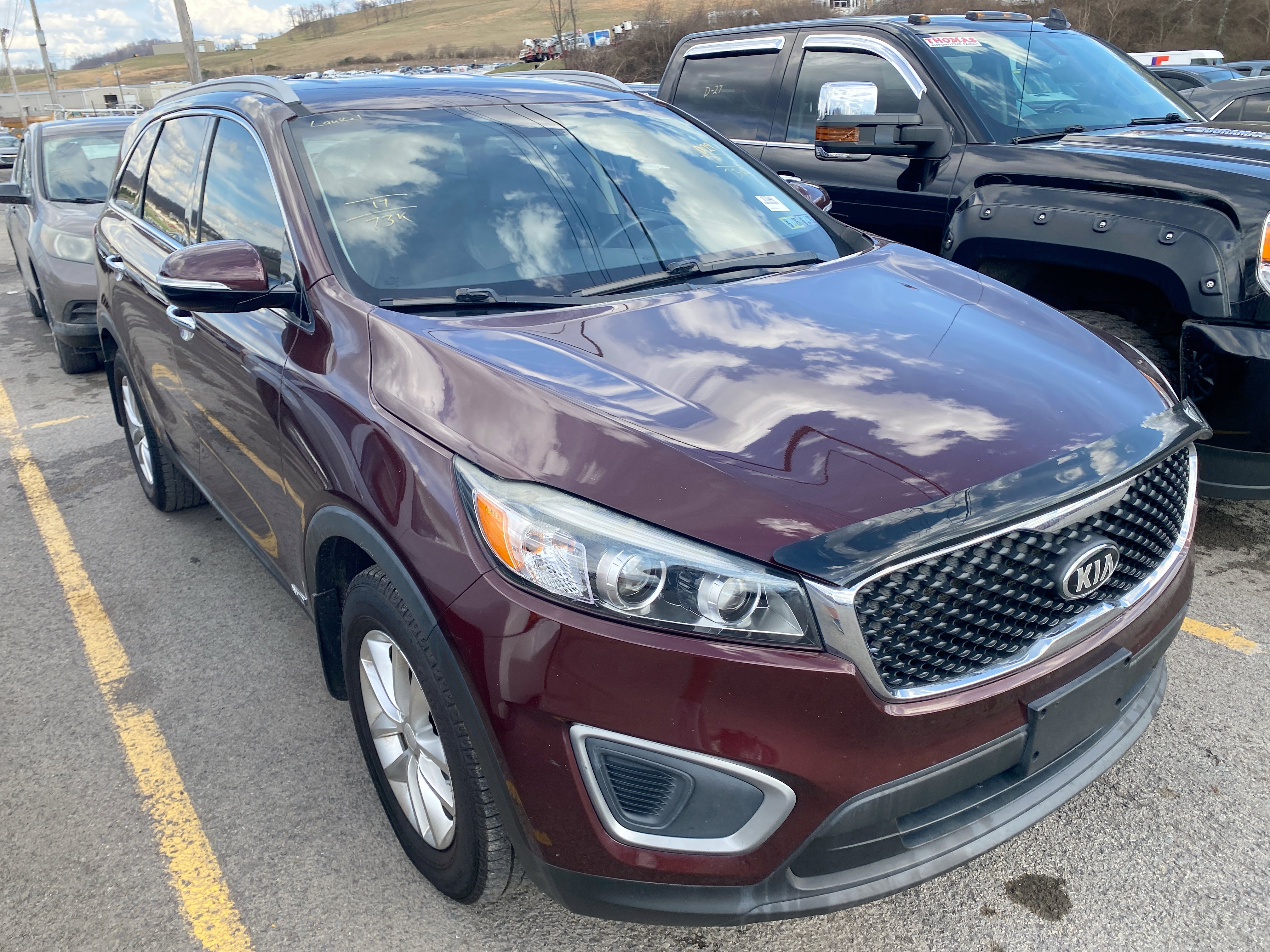 Used 2017 Kia Sorento LX w/ LX Convenience Package image 2