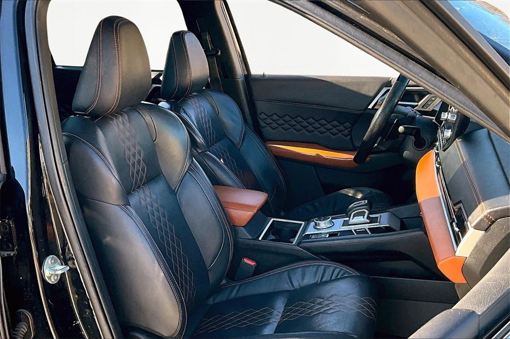 Used 2022 Mitsubishi Outlander SEL image 7