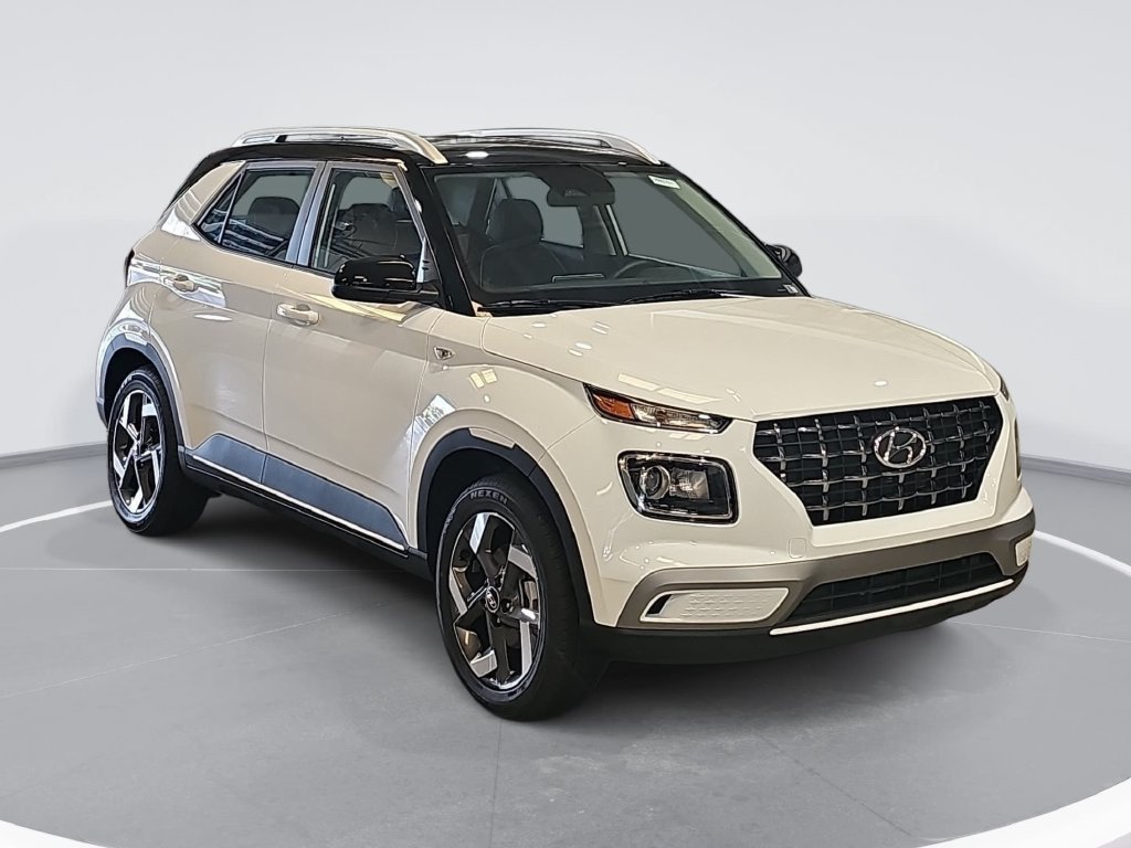 New 2026 Hyundai Venue SEL FWD image 3