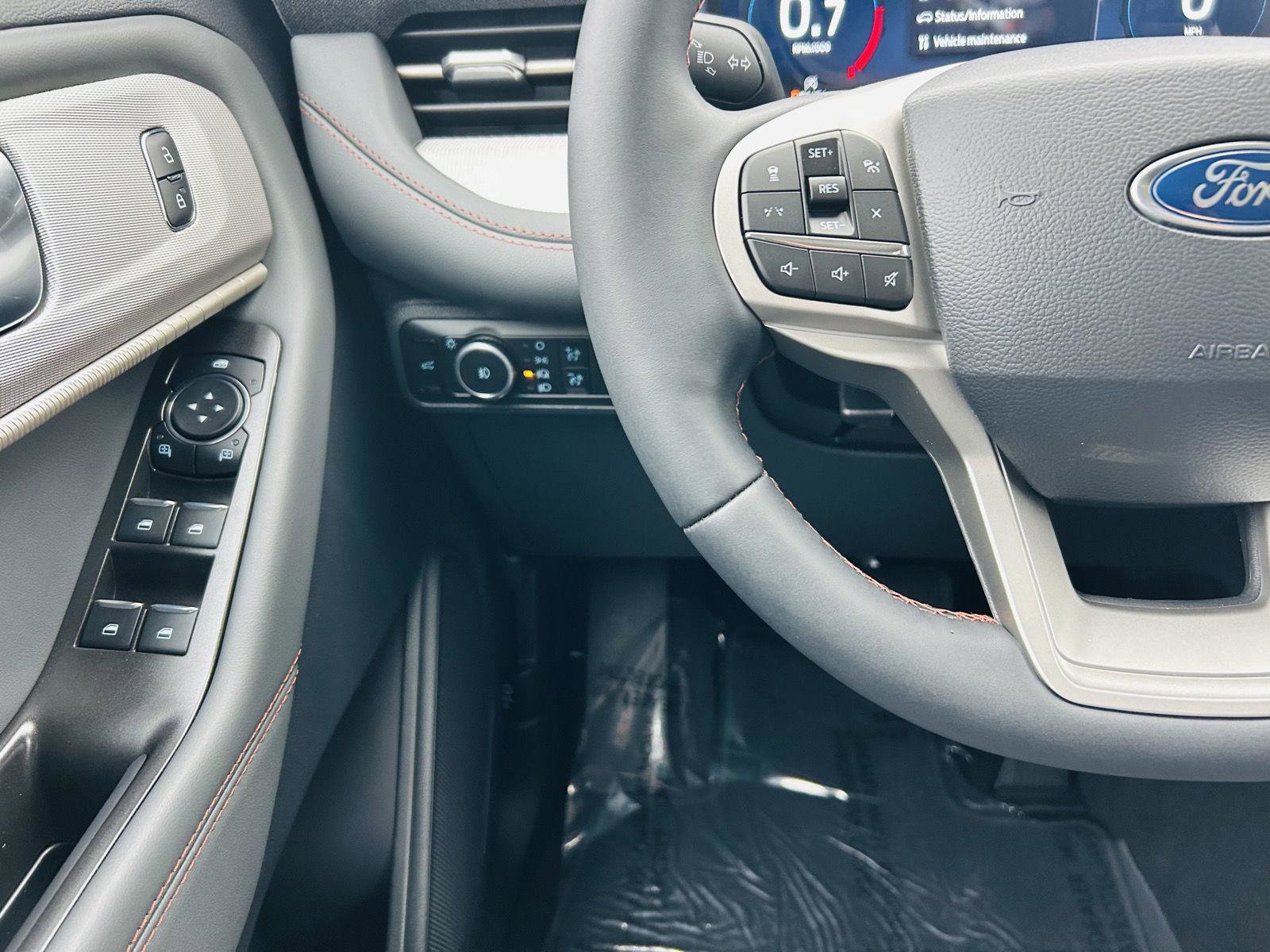 New 2026 Ford Explorer Active w/ Active Comfort Package image 19