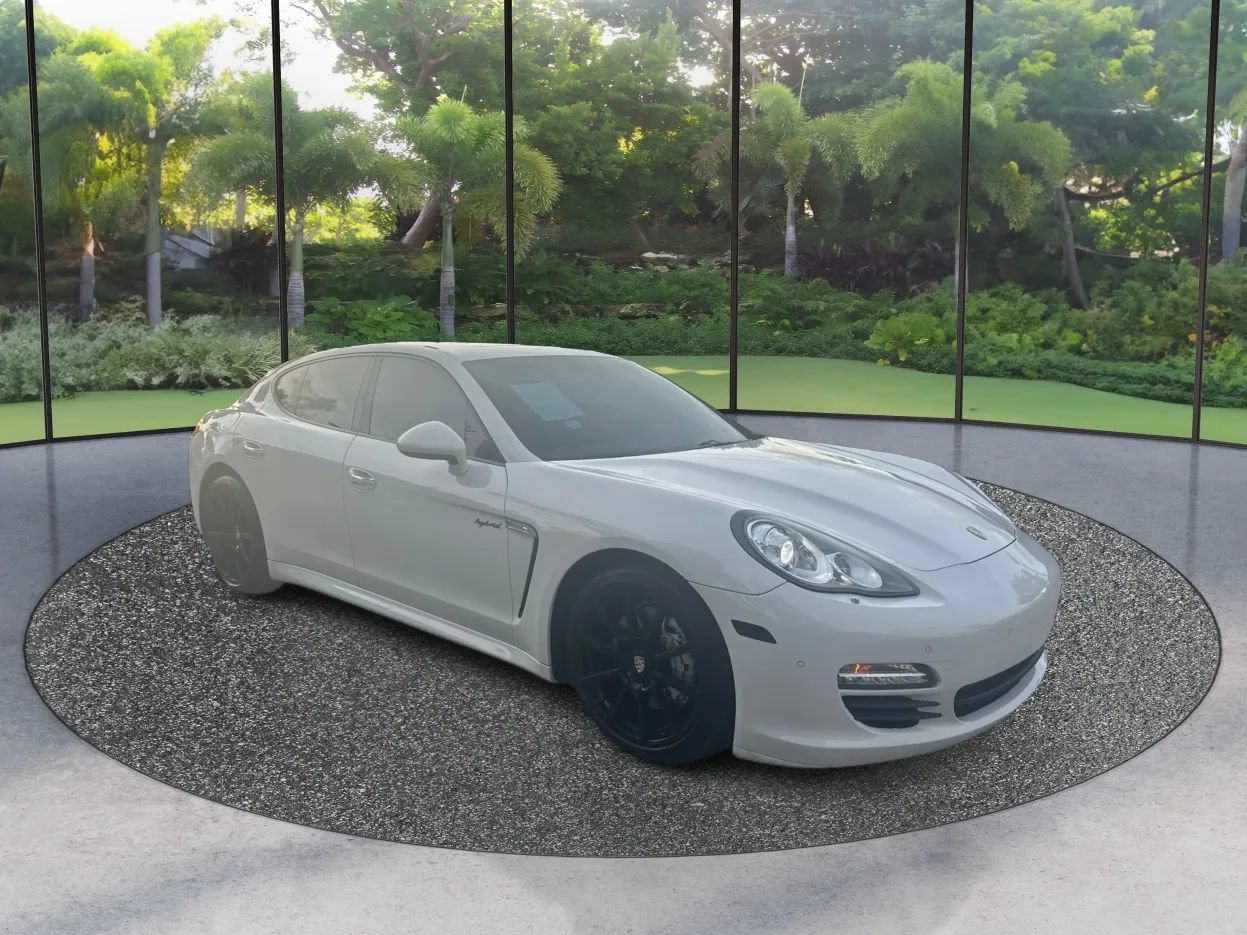 Used 2012 Porsche Panamera S RWD image 3