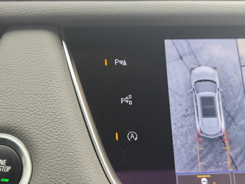 Used 2022 Cadillac XT5 Premium Luxury w/ Technology Package image 35