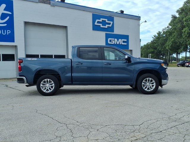 Used 2024 Chevrolet Silverado 1500 LT AWD/4WD image 9