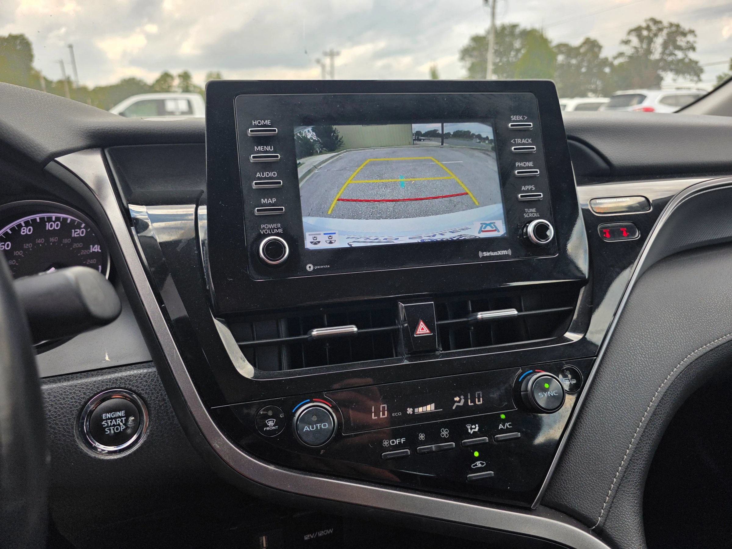 Used 2024 Toyota Camry SE w/ Convenience Package FWD image 17