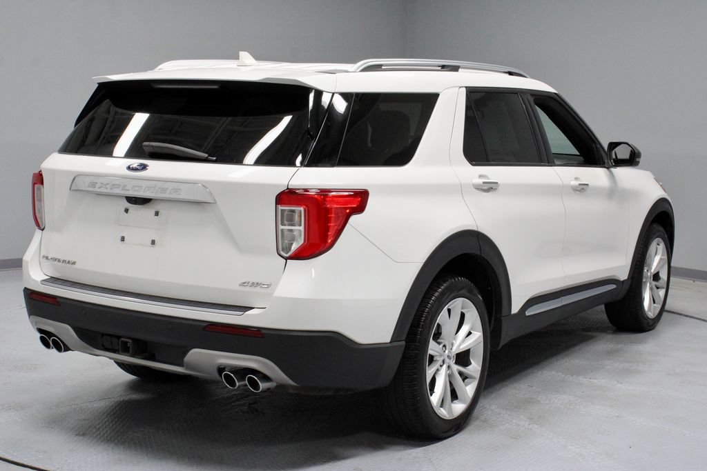 Used 2023 Ford Explorer Platinum w/ Technology Package AWD/4WD image 13