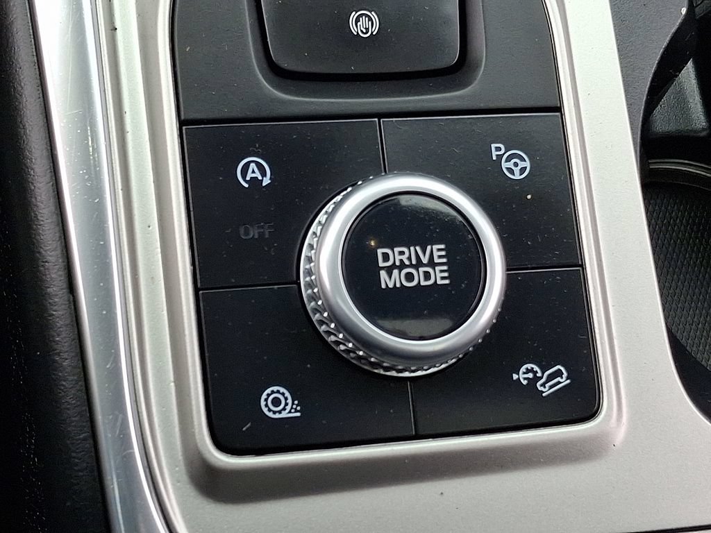 Used 2020 Ford Explorer Platinum w/ Premium Technology Package AWD/4WD image 26