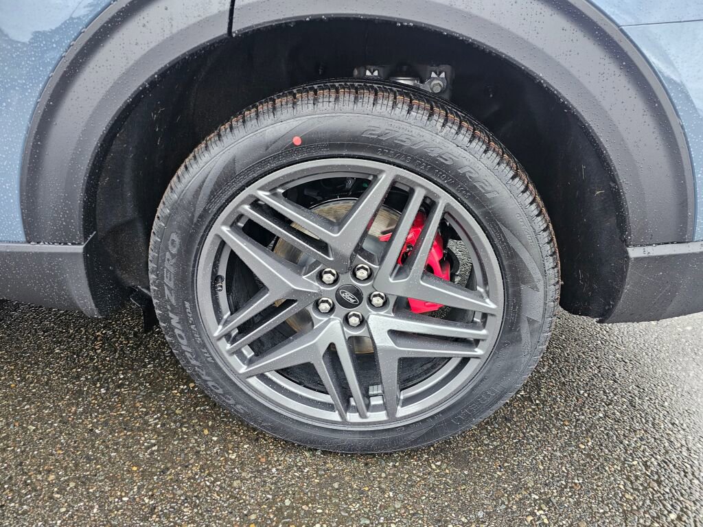 New 2026 Ford Explorer ST w/ Sun And Sound Package image 7