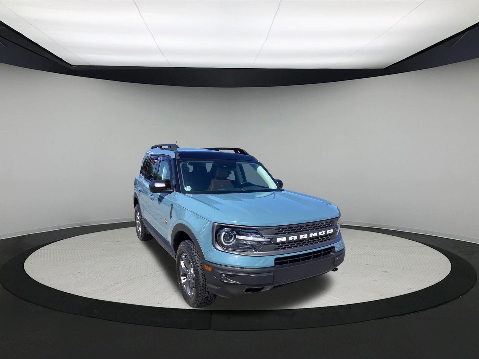 Used 2023 Ford Bronco Sport Badlands w/ Premium Package AWD/4WD image 2