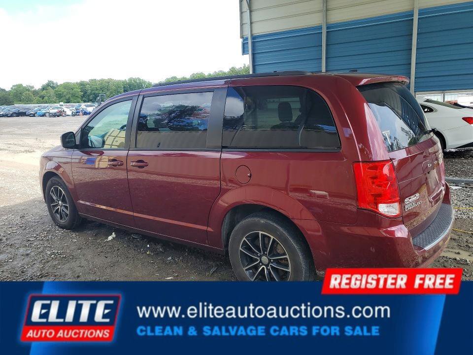 Used 2019 Dodge Grand Caravan GT FWD image 3