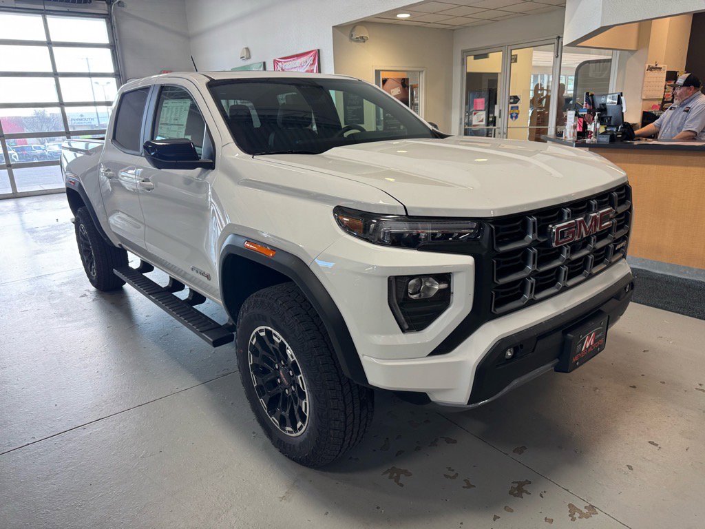 New 2026 GMC Canyon AT4 w/ Technology Plus Package image 3