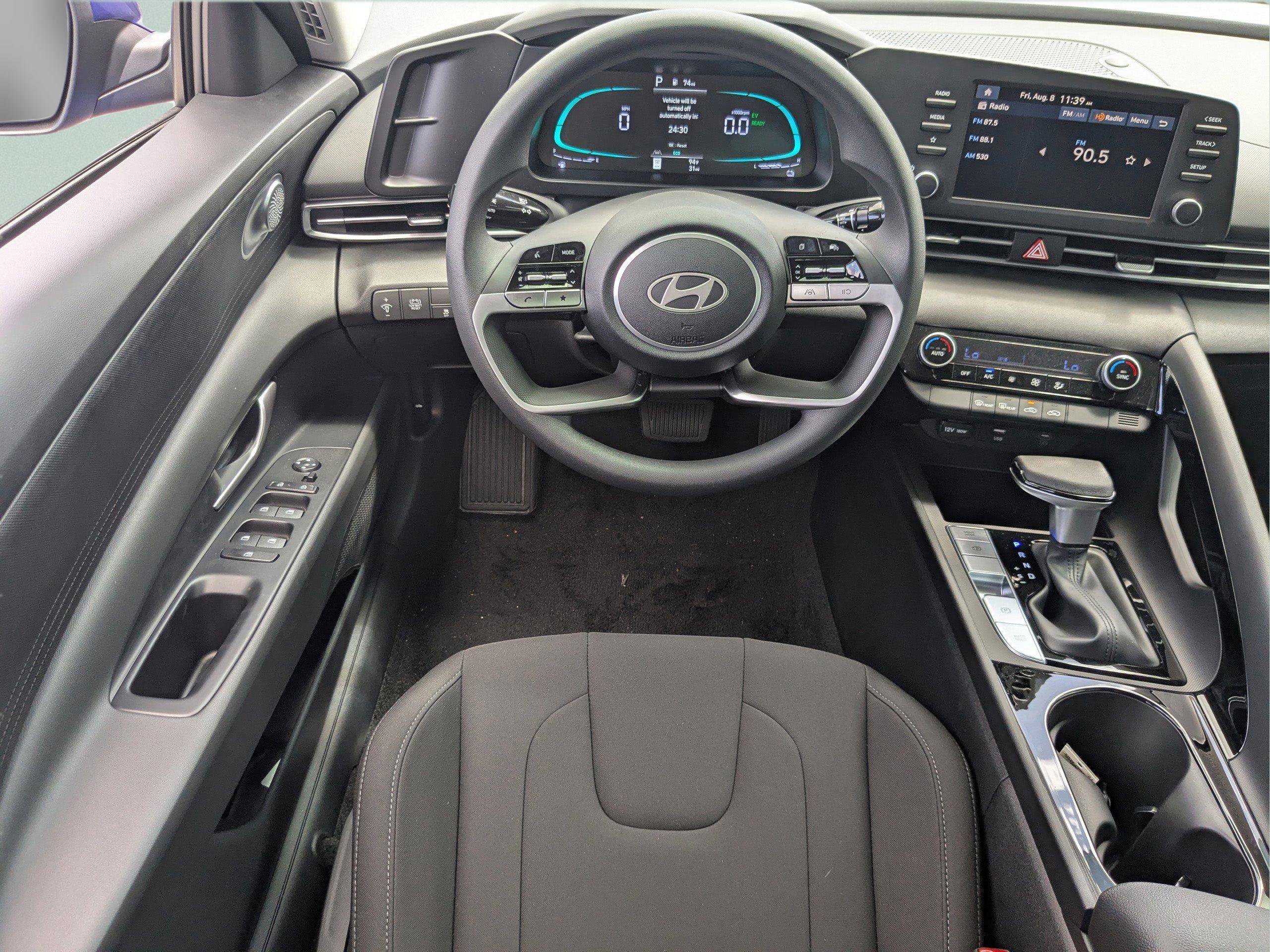 New 2025 Hyundai Elantra Hybrid FWD image 6