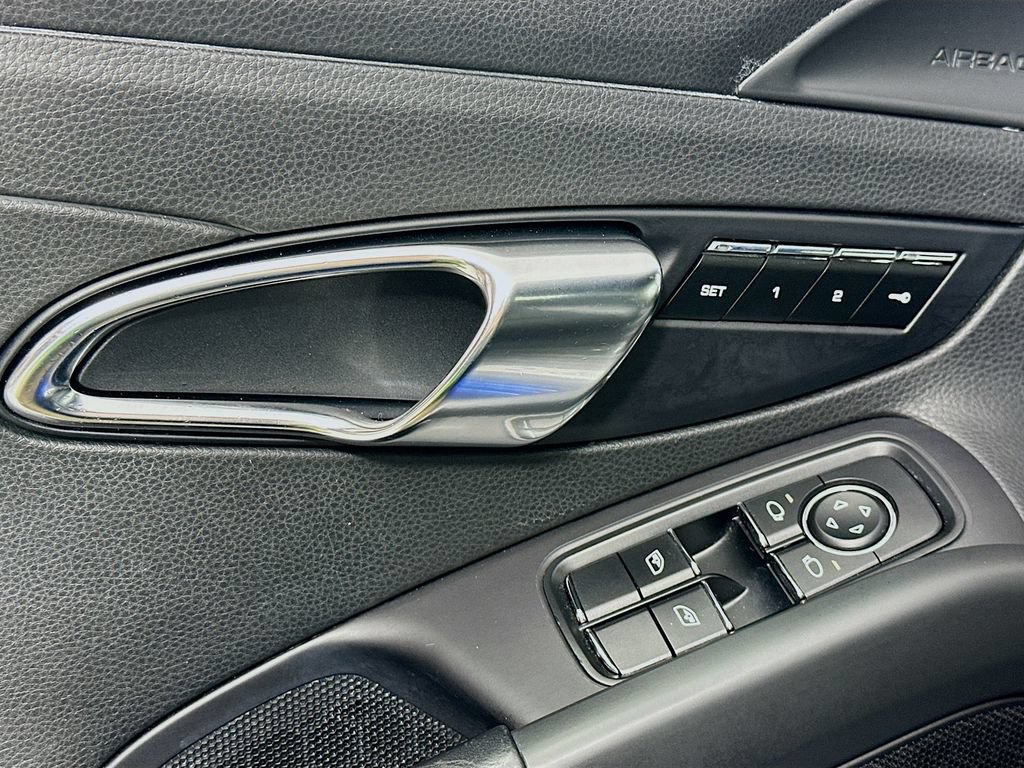 Used 2016 Porsche Boxster S RWD image 14