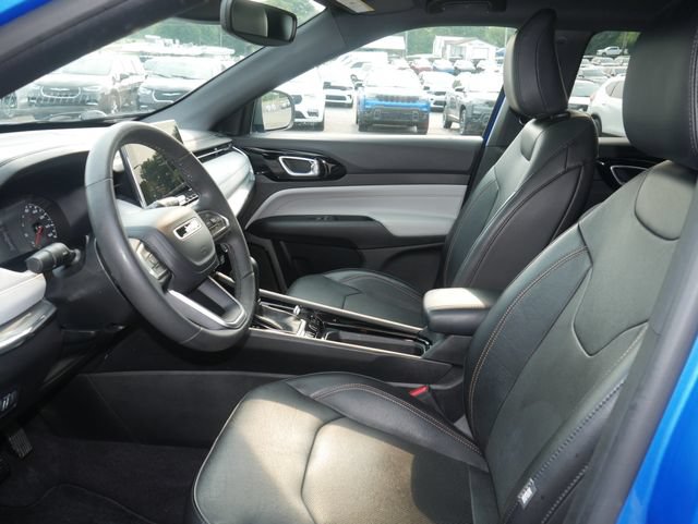 Used 2023 Jeep Compass Limited AWD/4WD image 2