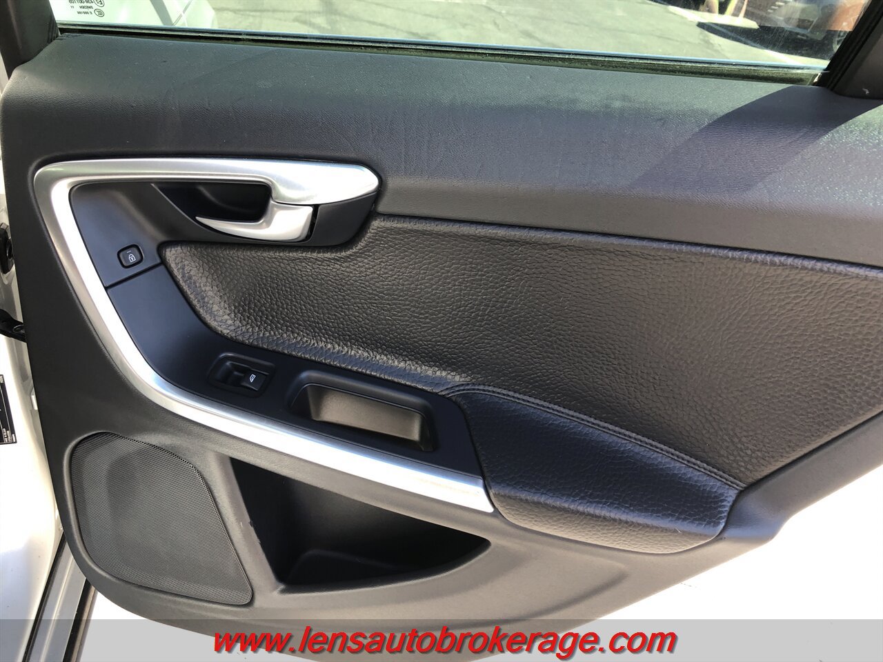 Used 2012 Volvo S60 T5 FWD image 15