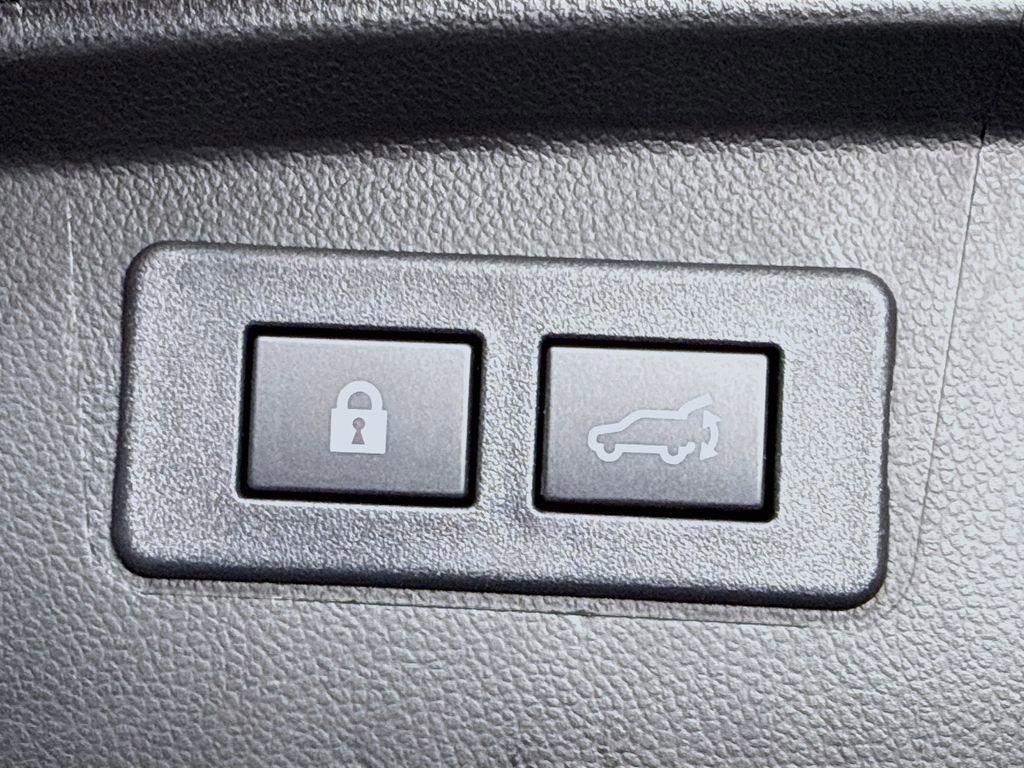 Certified 2025 Subaru Outback Premium w/ Popular Package #1 image 30