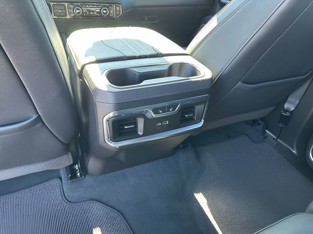 Used 2025 Chevrolet Silverado 2500 High Country w/ High Country Premium Package image 21