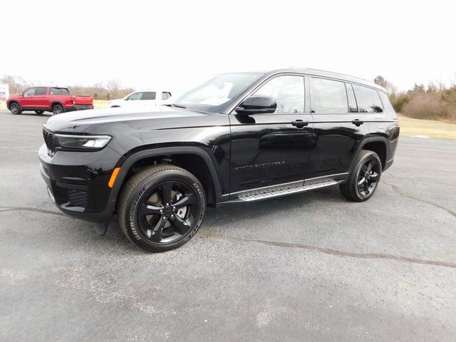 Used 2024 Jeep Grand Cherokee L Laredo RWD image 7