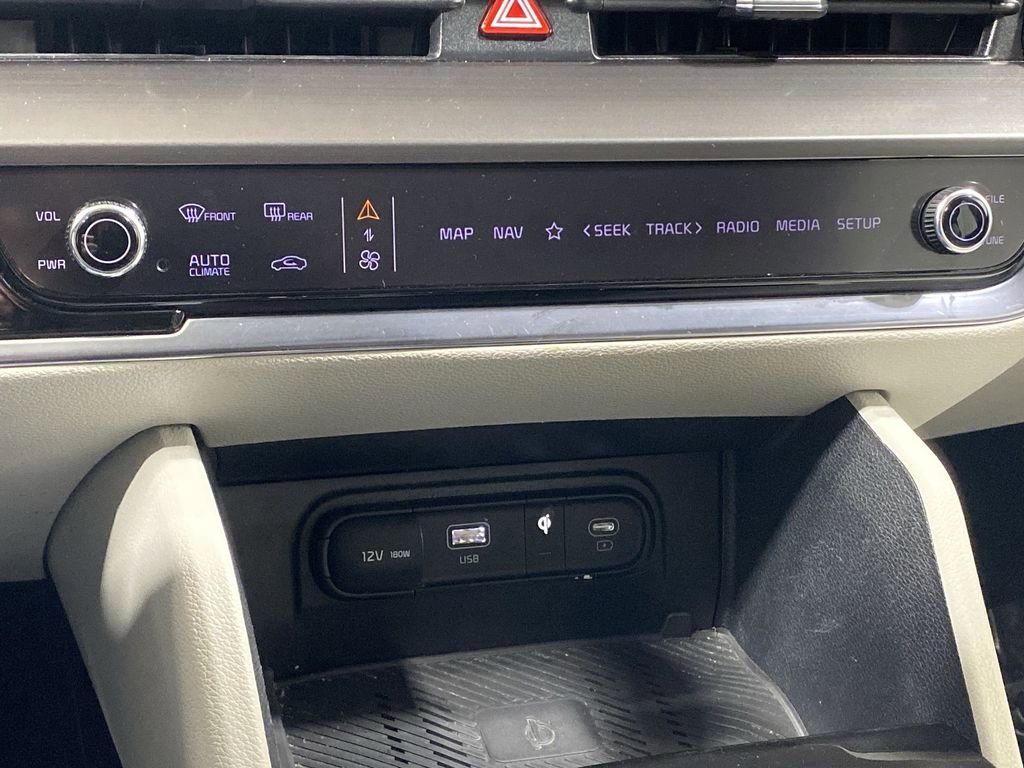 Used 2023 Kia Sportage EX image 16