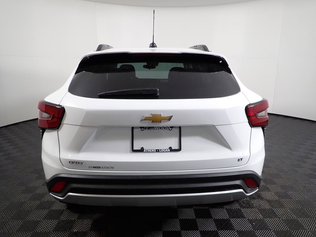 New 2026 Chevrolet Trax LT w/ LT Convenience Package image 10