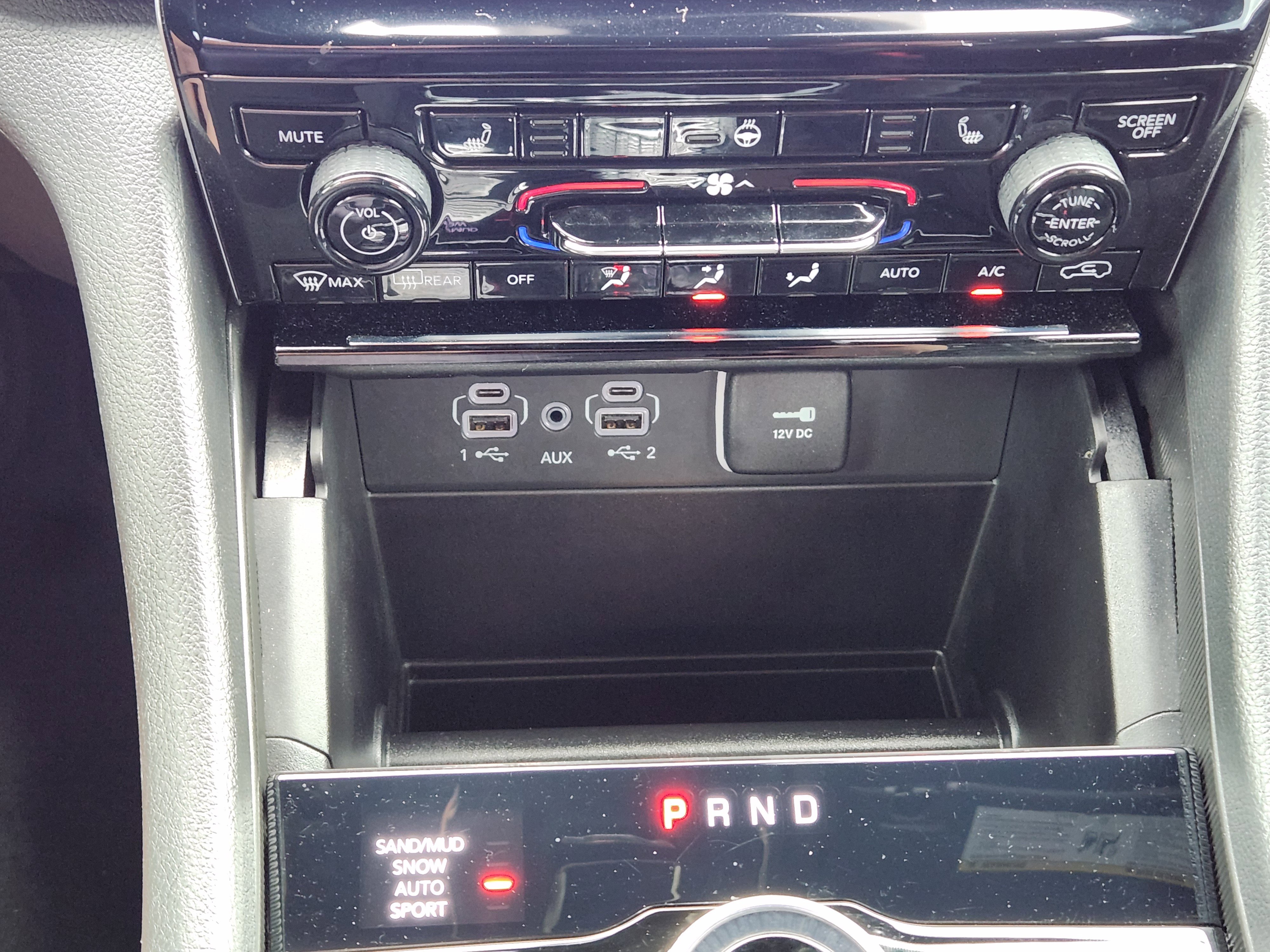 Used 2024 Jeep Grand Cherokee L Limited image 19