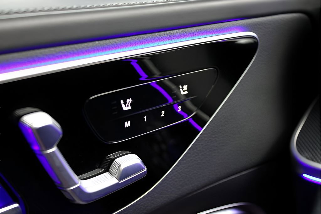 Used 2022 Mercedes-Benz C 300 Sedan image 38