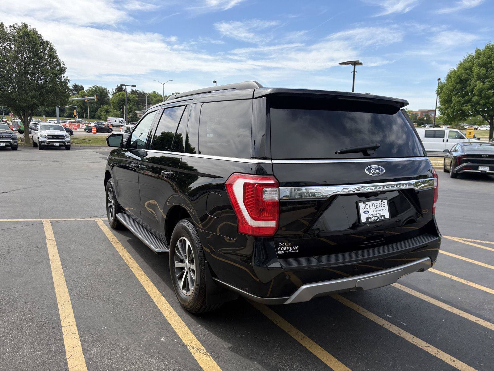 Certified 2021 Ford Expedition XLT AWD/4WD image 4