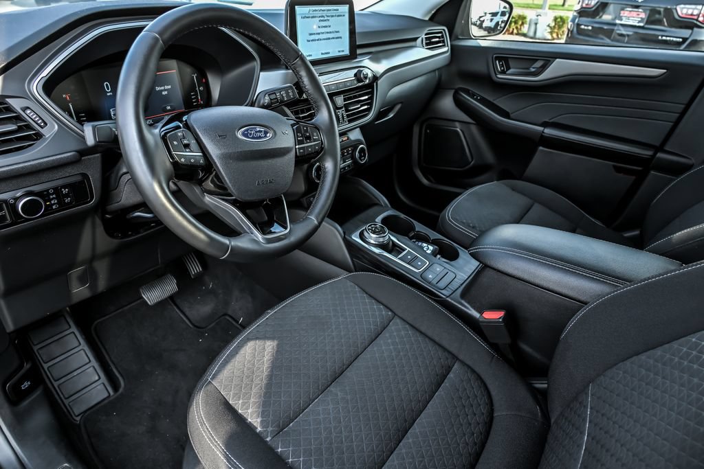 Used 2023 Ford Escape Active AWD/4WD image 13