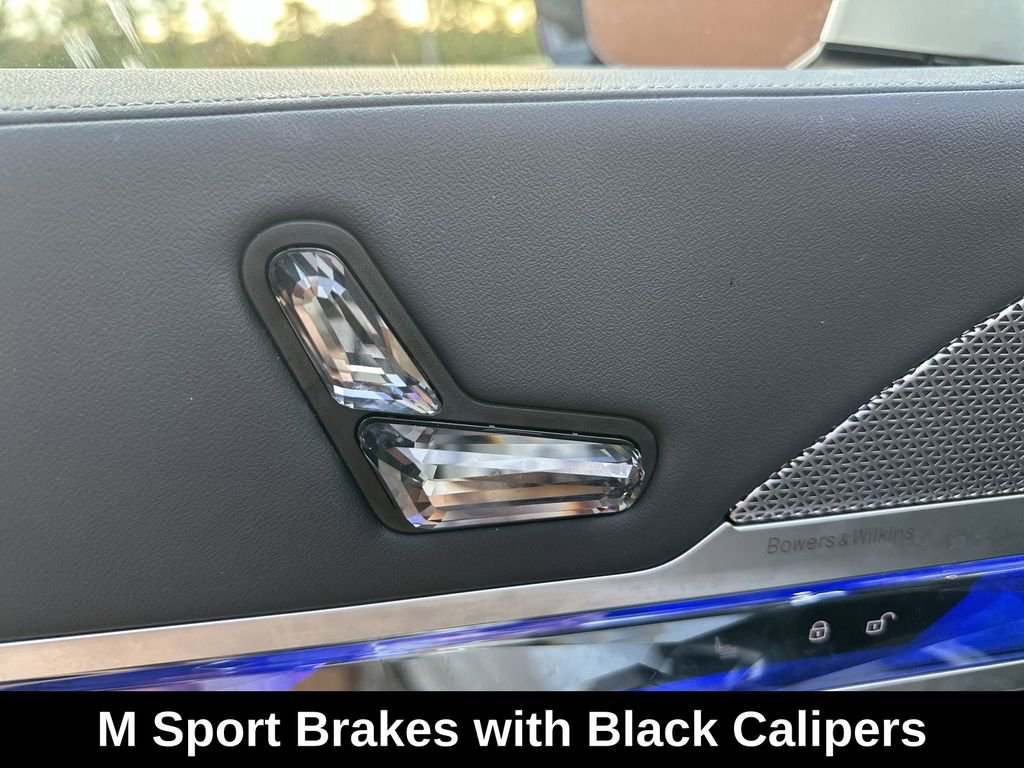 Used 2025 BMW 760i xDrive 760i xDrive w/ Executive Package image 17