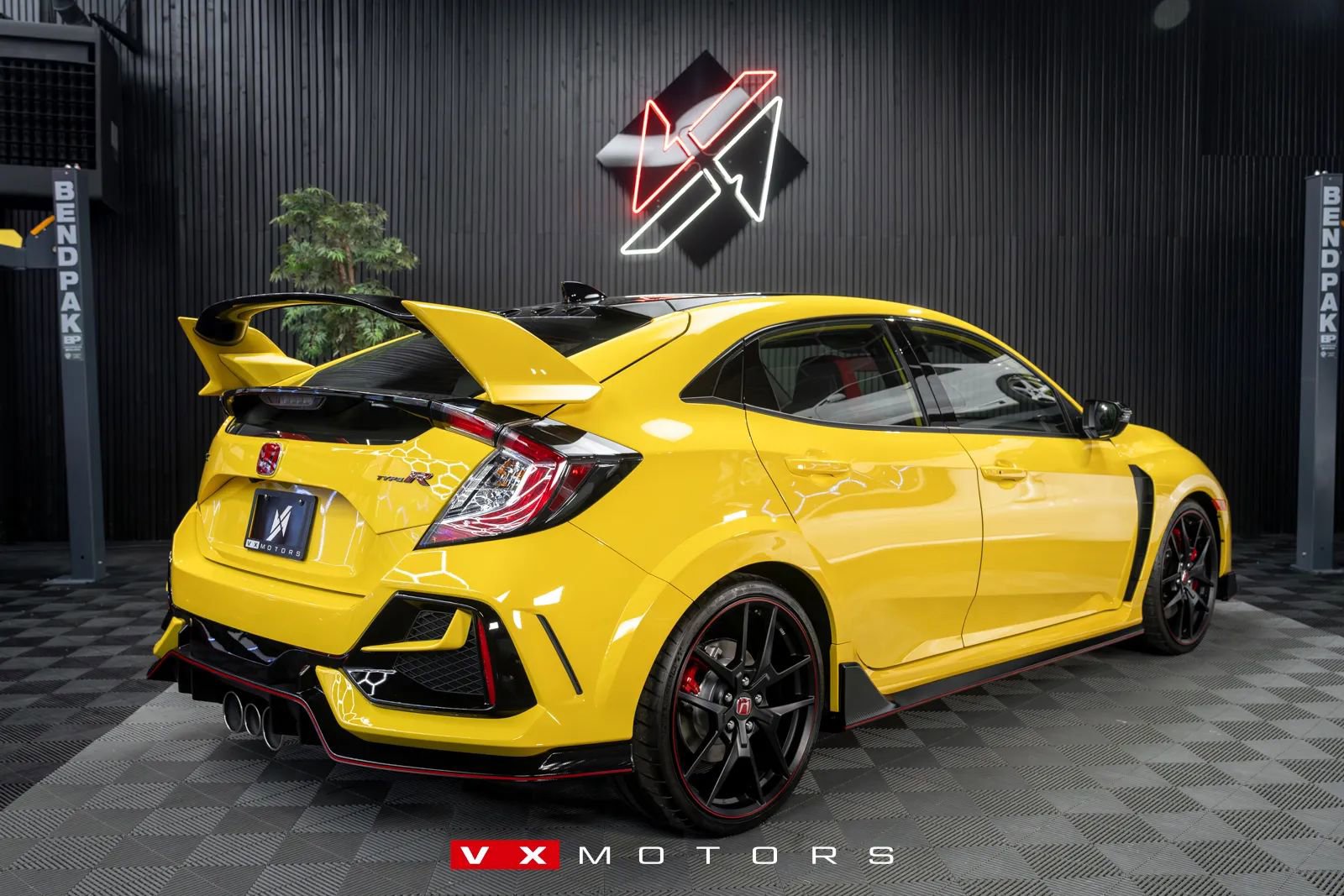 Used 2021 Honda Civic Type R Limited image 2