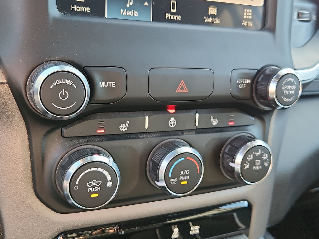 Used 2023 RAM 1500 Big Horn AWD/4WD image 15