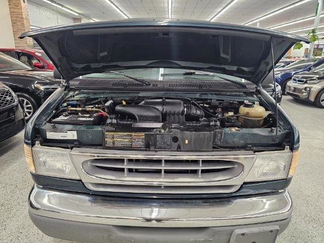 Used 2000 Ford E-150 and Econoline 150 Wagon image 26