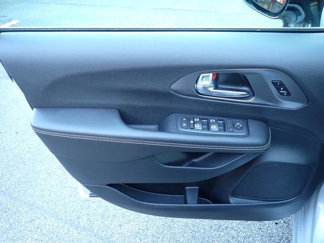 New 2026 Chrysler Pacifica Select image 17