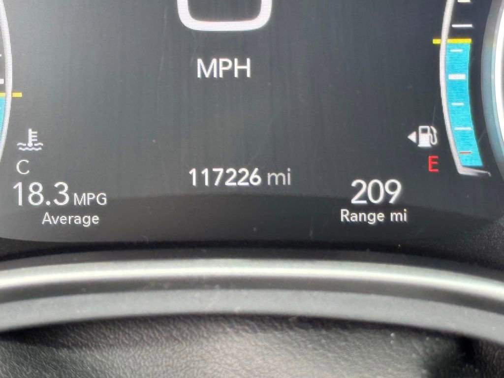 Used 2021 Chrysler Pacifica Touring-L w/ Premium & Safety Sphere Group FWD image 5