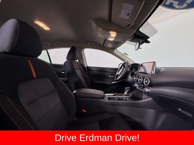Used 2025 Nissan Sentra SR w/ Midnight Edition FWD image 24