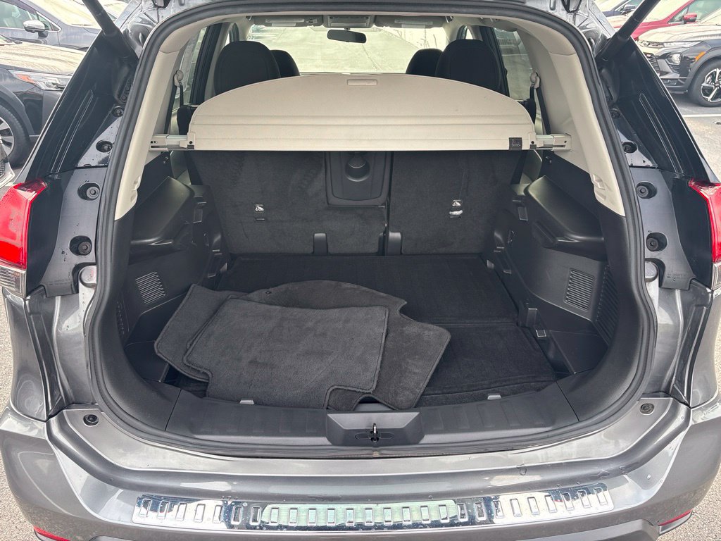 Used 2018 Nissan Rogue SV w/ Premium Package AWD/4WD image 8