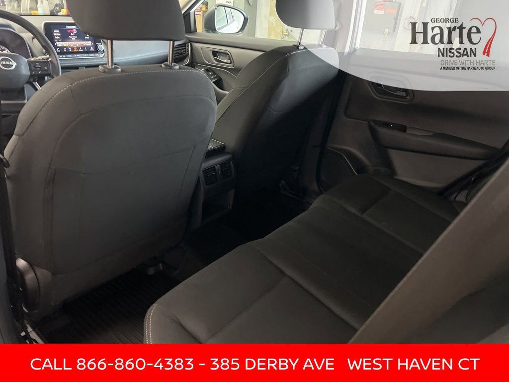 Certified 2025 Nissan Rogue S image 32