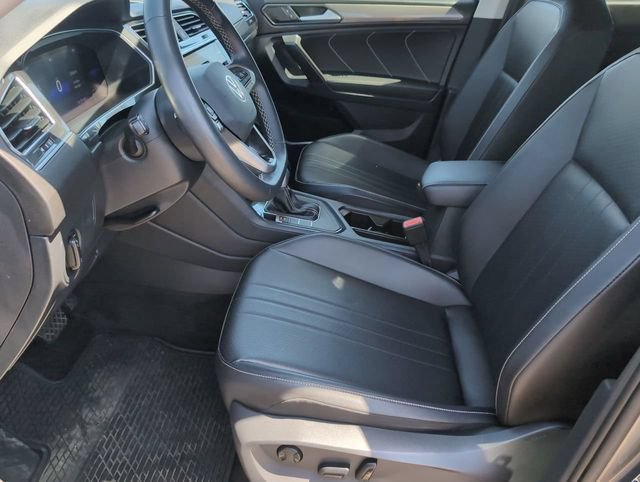 Used 2022 Volkswagen Tiguan SE FWD image 18