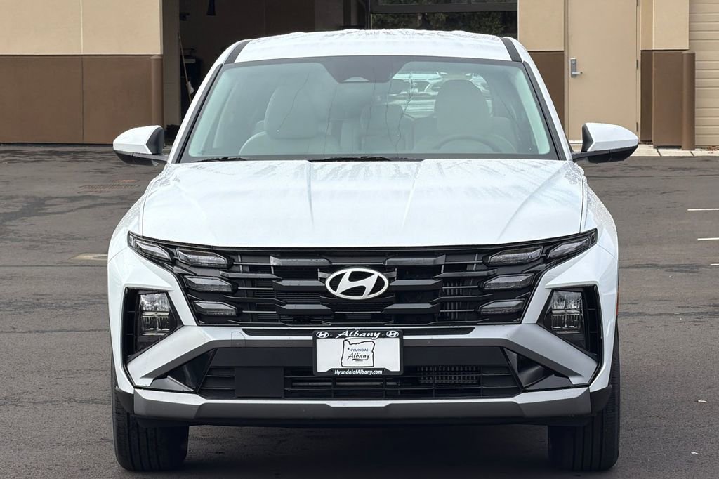New 2026 Hyundai Tucson Blue SE image 3