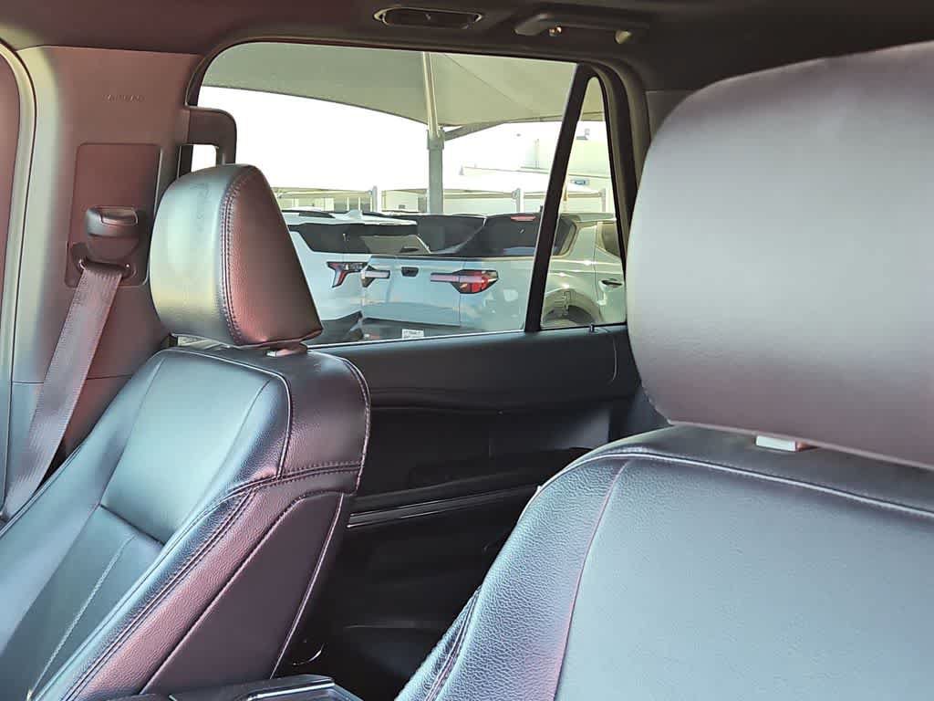 Used 2021 Ford Expedition Max XLT RWD image 15