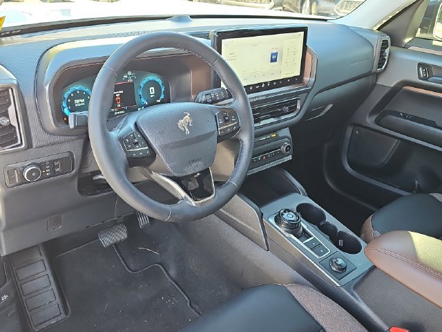 Certified 2025 Ford Bronco Sport Outer Banks AWD/4WD image 17