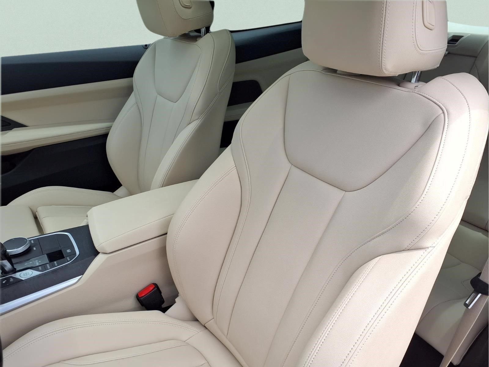 Used 2021 BMW 430i Coupe w/ Convenience Package RWD image 12
