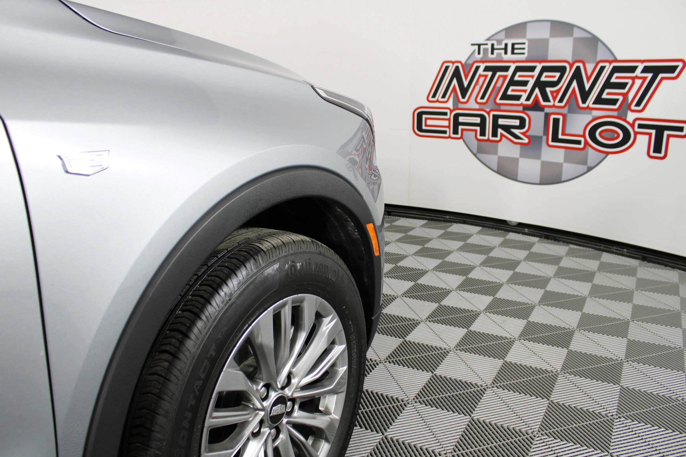 Used 2024 Cadillac XT4 Premium Luxury image 35