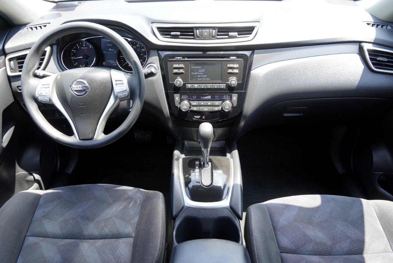 Used 2015 Nissan Rogue SV image 12