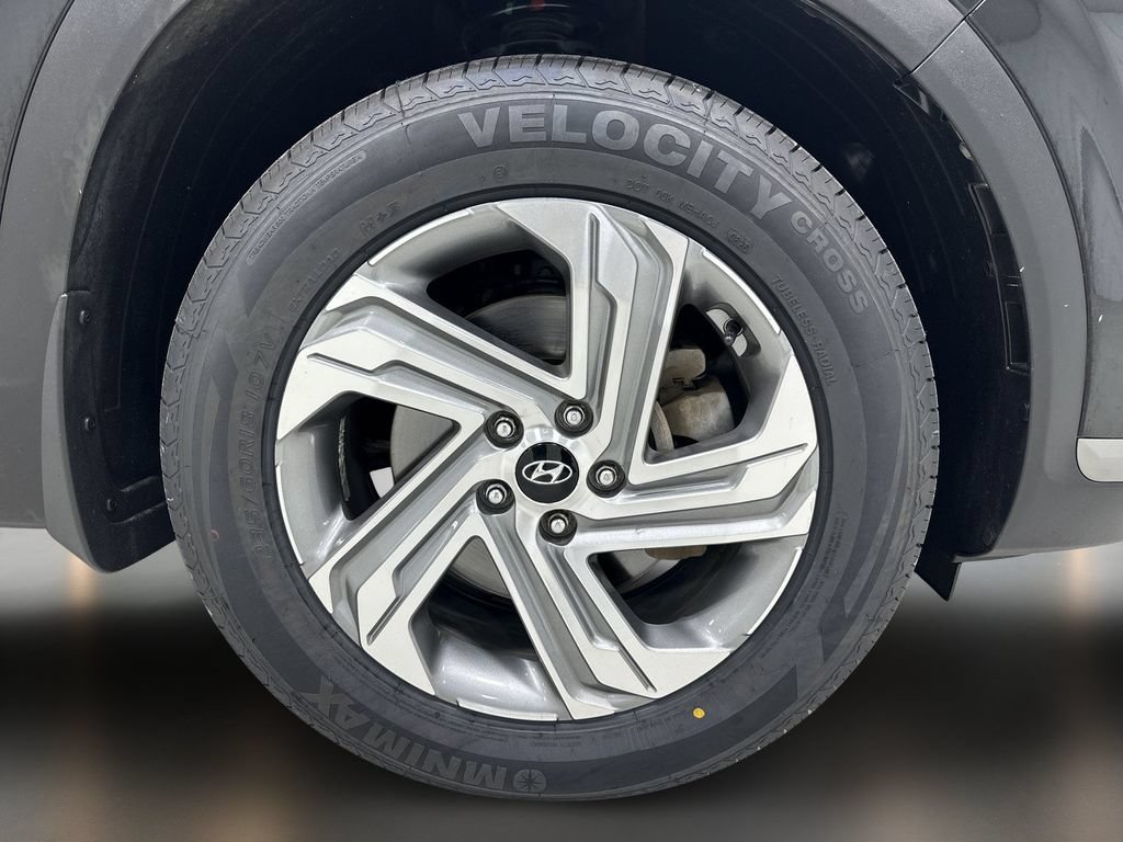 Certified 2023 Hyundai Santa Fe SE FWD image 11