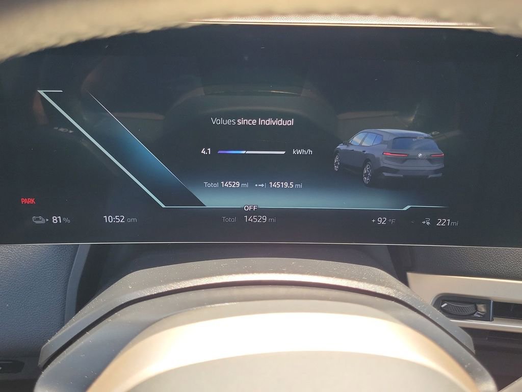 Used 2025 BMW iX xDrive50 image 12