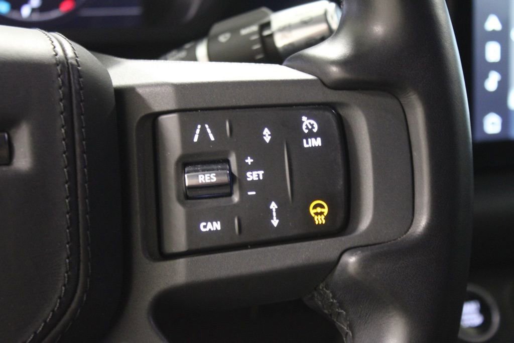 Used 2020 Land Rover Defender 110 X AWD/4WD image 20