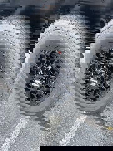 New 2026 Ford F350 Lariat w/ Black Appearance Package image 27