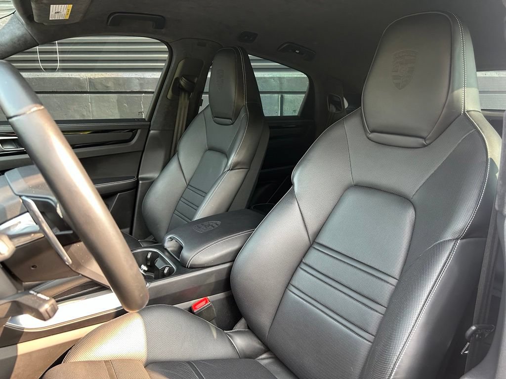 Certified 2023 Porsche Cayenne Turbo GT AWD/4WD image 22